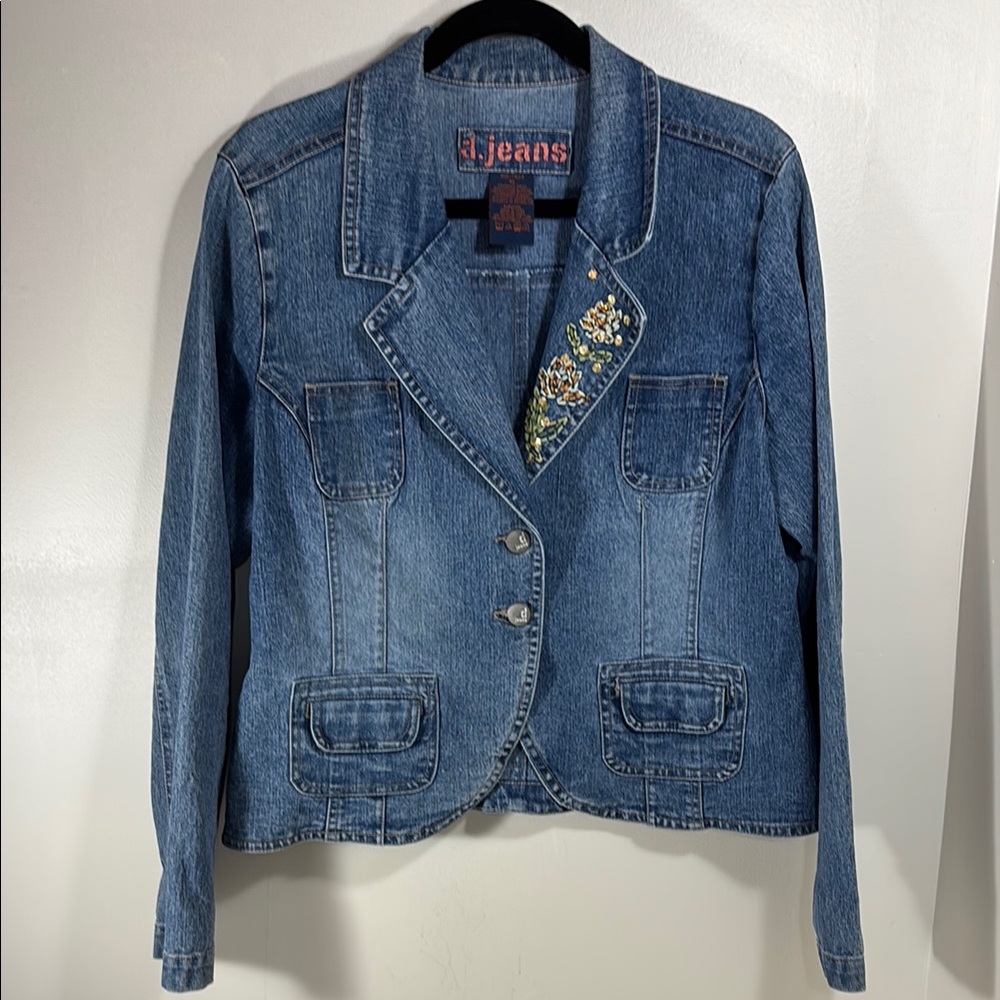 Women's d. jeans Embroidered Medium Wash Blue Denim Jacket